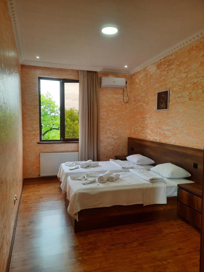 Inaisi Hotel Kutaiszi Kültér fotó