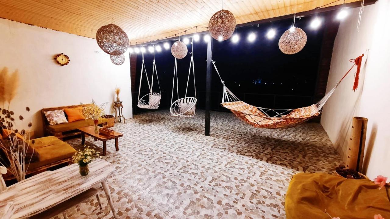 Inaisi Hotel Kutaiszi Kültér fotó